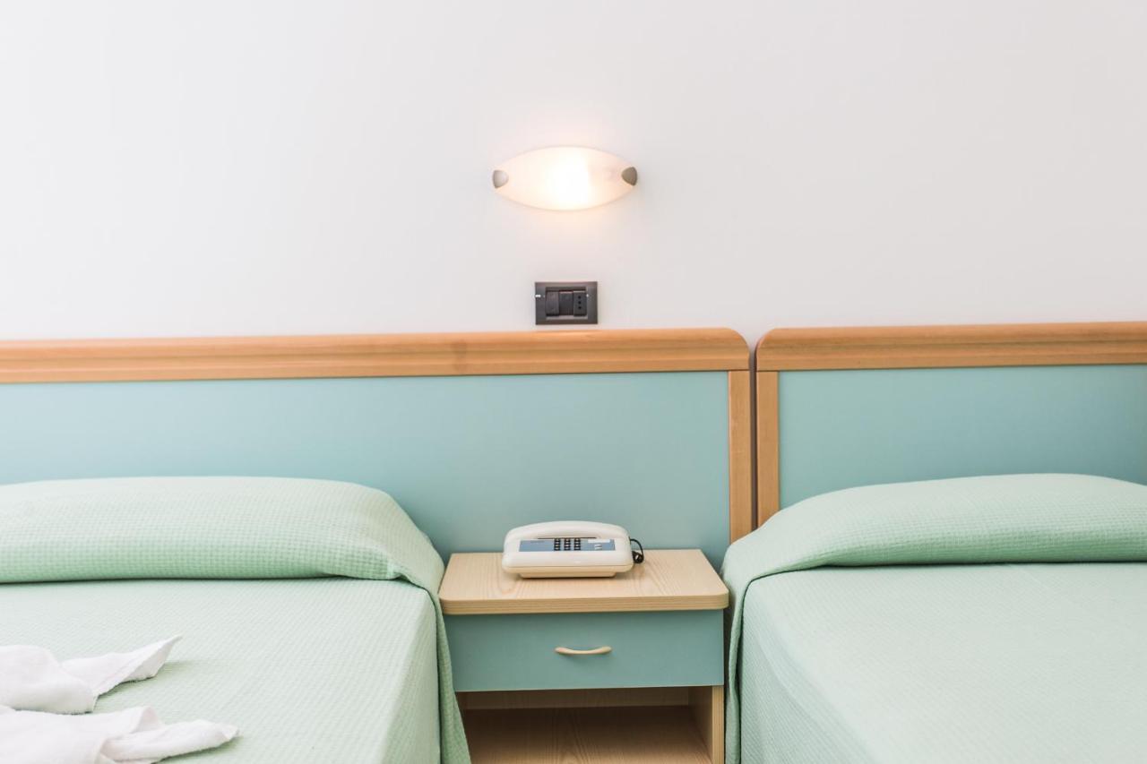 Hotel Costaverde Cesenatico Eksteriør billede
