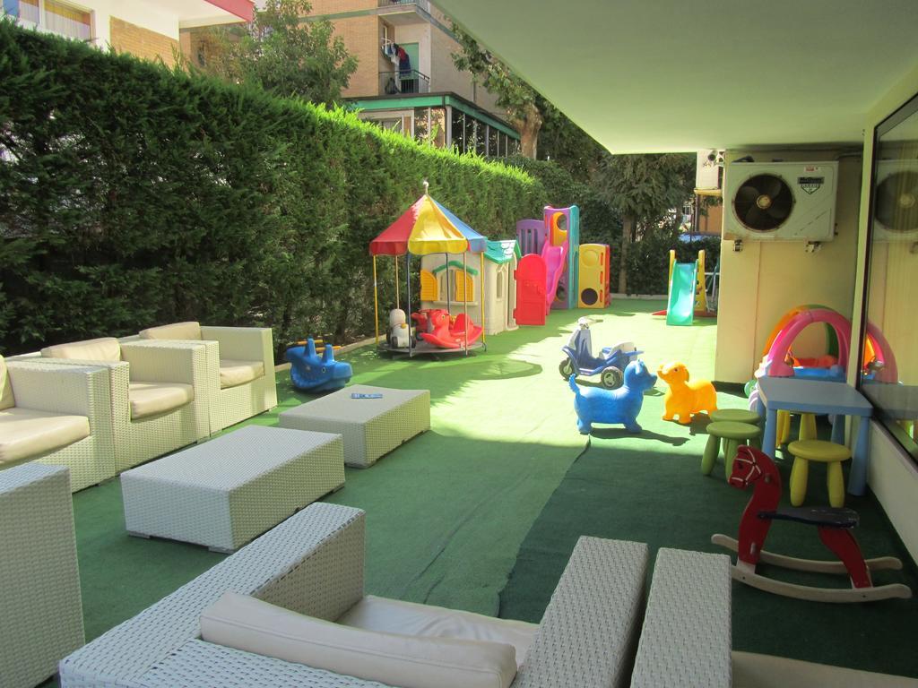 Hotel Costaverde Cesenatico Eksteriør billede